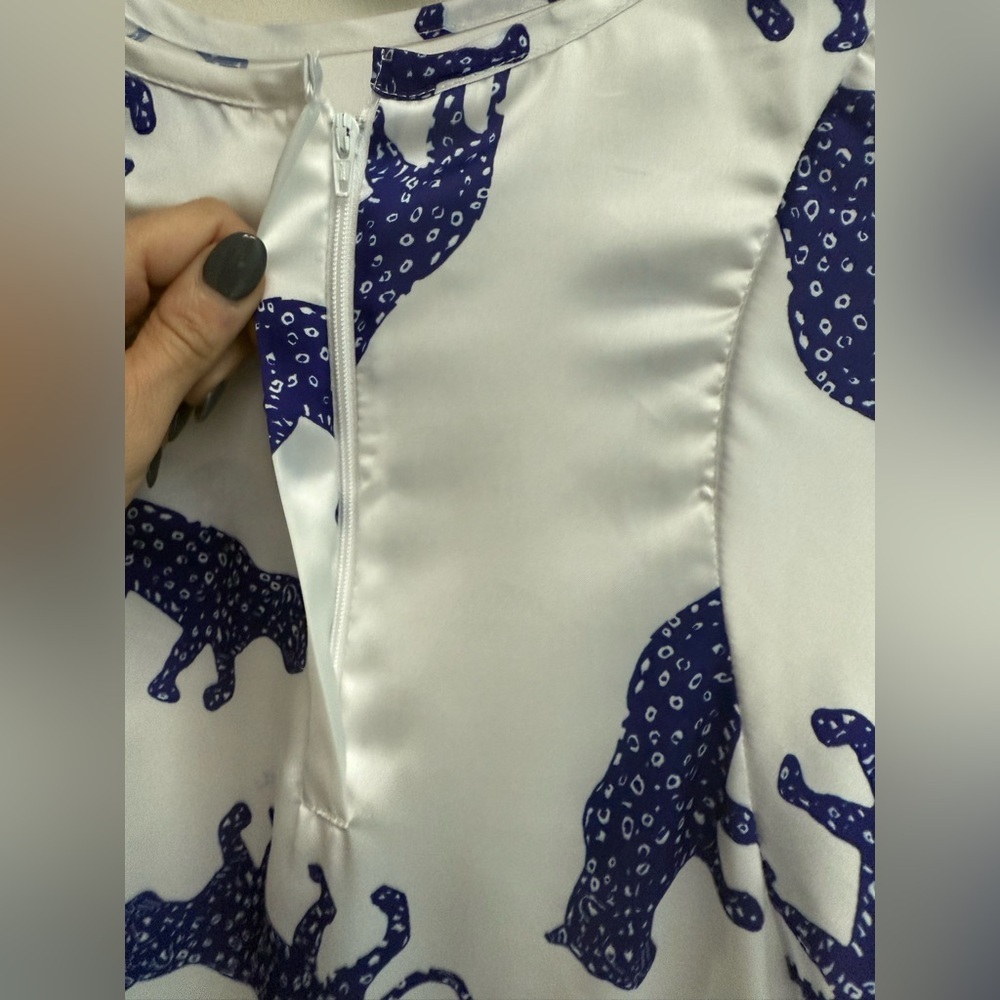 KOCH Women’s White and Blue Jaguar Christiano Short Cap Sleeve Shirt-Size Large - Picture 6 of 10